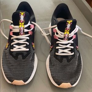 Women's Nike running shoe sneaker size 10